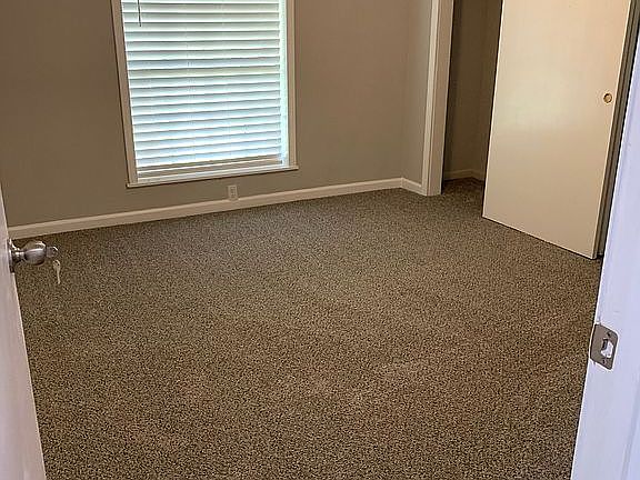 5th image of 8450 Denny Dr