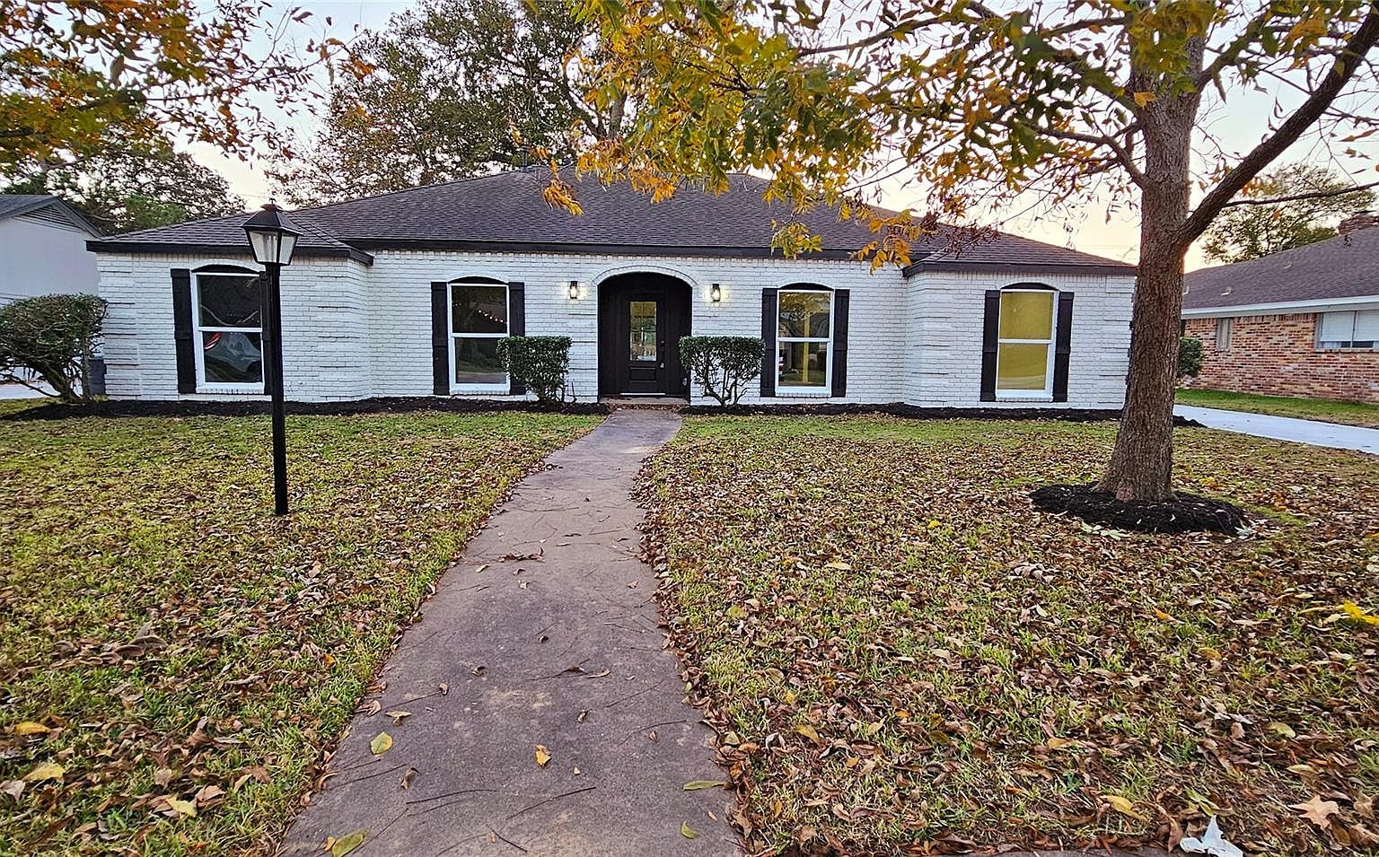16800 Feather Craft Ln Houston Tx 77058null