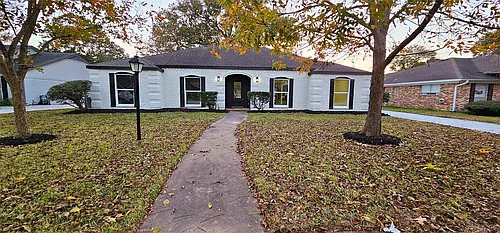 18630 Prince William Ln Photo 1