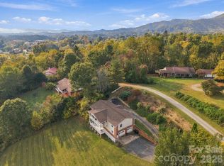 441 Country Dr, Mars Hill, NC 28754