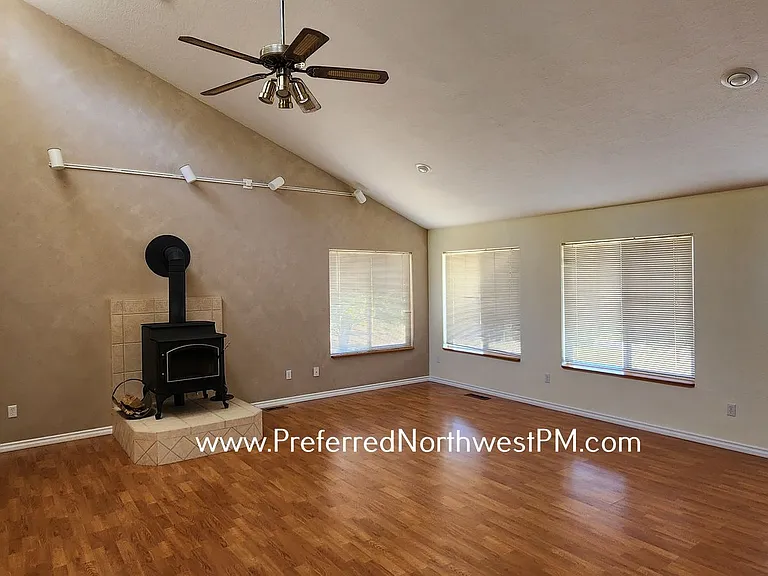 40094 Highway 58 — Photo 2