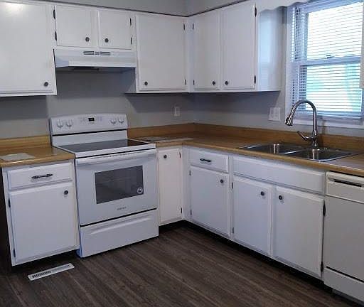 4th image of 1626 SE Royal St
