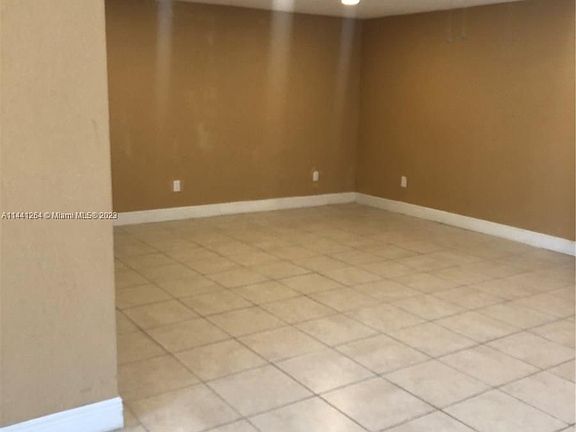 4th image of 1800 NW 55th Ave APT 1U