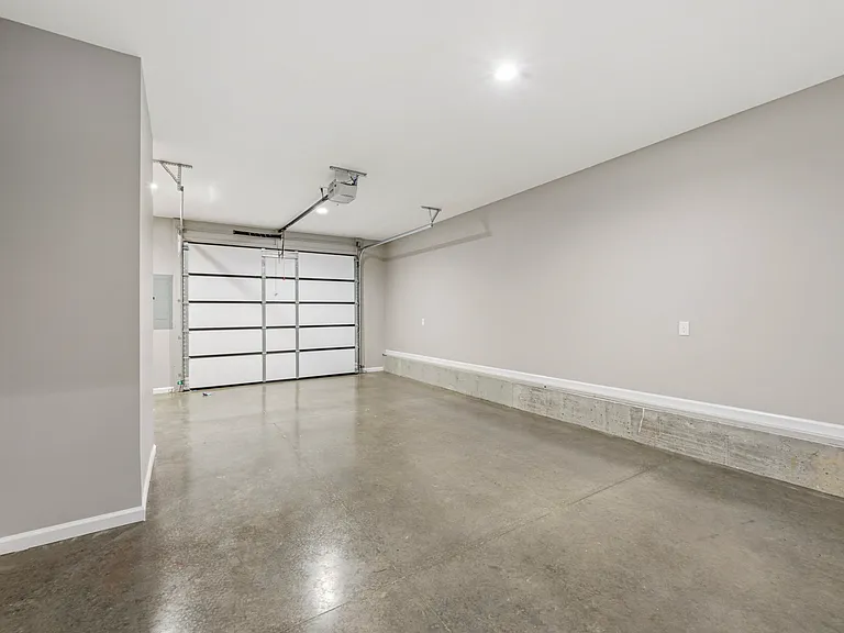 265 Washington St — Photo 3
