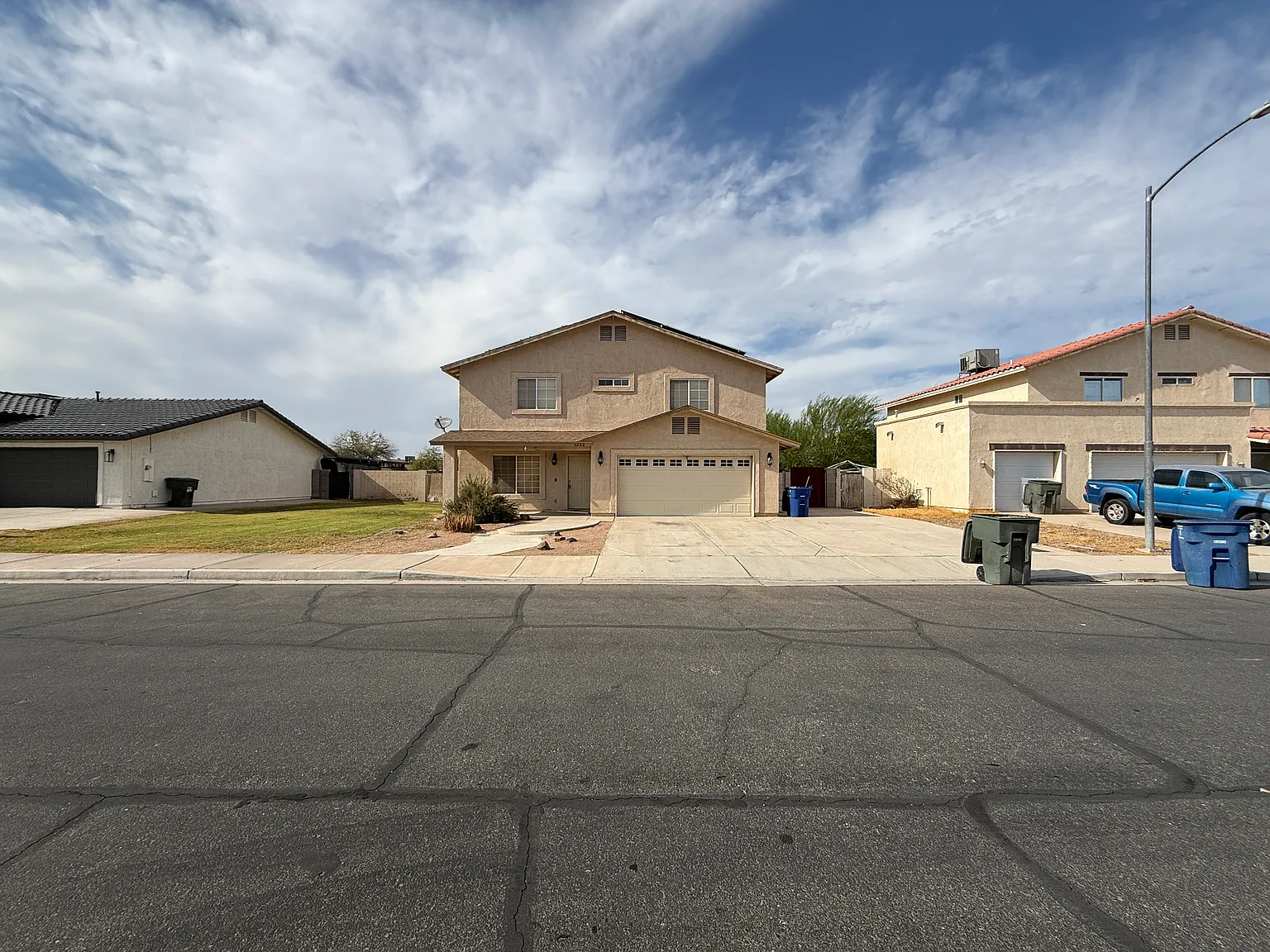 4 bed, 2240 sqft, $1,995 — Photo 2