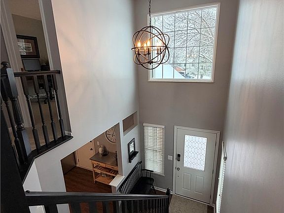 3rd image of 7740 Hackney Cir