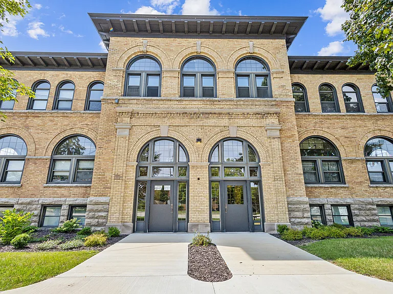 Smith School Lofts — Photo 21