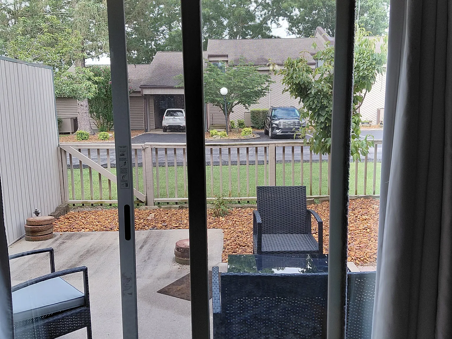 2 bed, 2.5 bath, 1252 sqft, $1,595 — Photo 3
