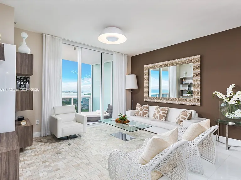15811 Collins Ave #1702 — Photo 2
