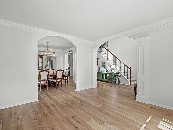 4th image of 5375 Penny Ln