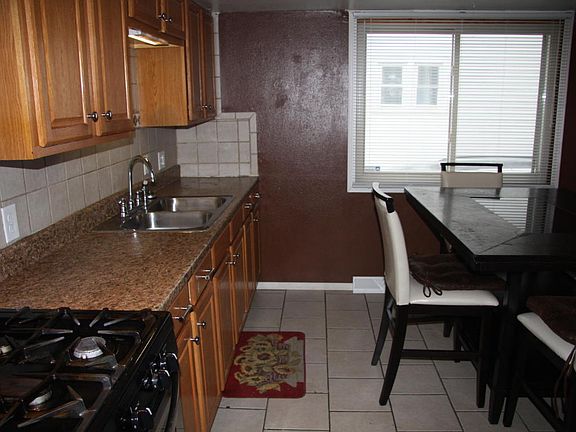 3rd image of 4936 N 51st Blvd #4938