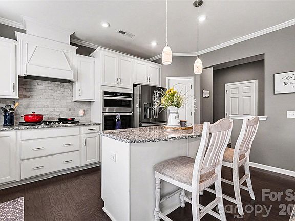 4th image of 4638 Kensington Pl