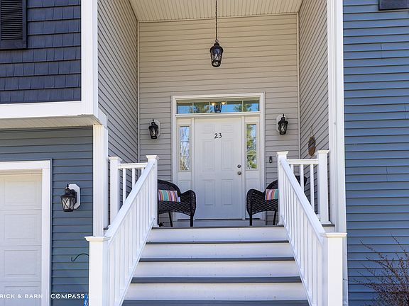 2nd image of 23 Cypress Circle