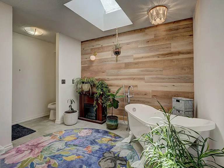1409 Folkstone Rd — Photo 14