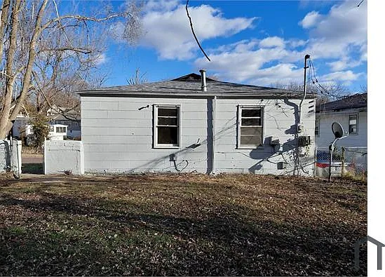 8541 College Ave — Photo 9