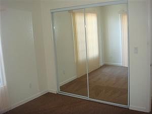 3rd image of 110 Oaklawn Ave APT A