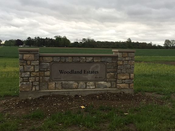 3rd image of 160 Woodland Dr