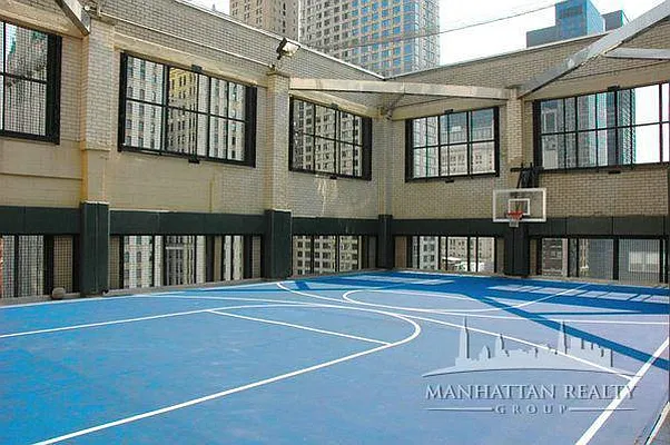 Rented by Manhattan Realty Group | media 17