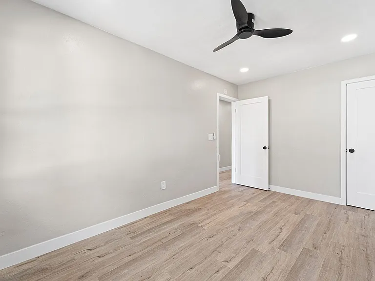 4142-48 Udall St #4142 — Photo 12