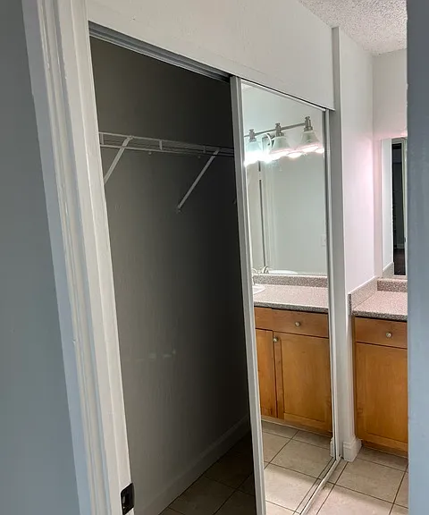 75 S Reynolds St #404 — Photo 7