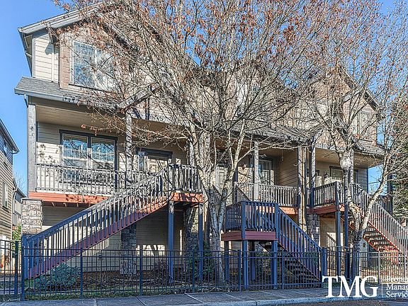 3rd image of 1485 NE Alexandria Pl