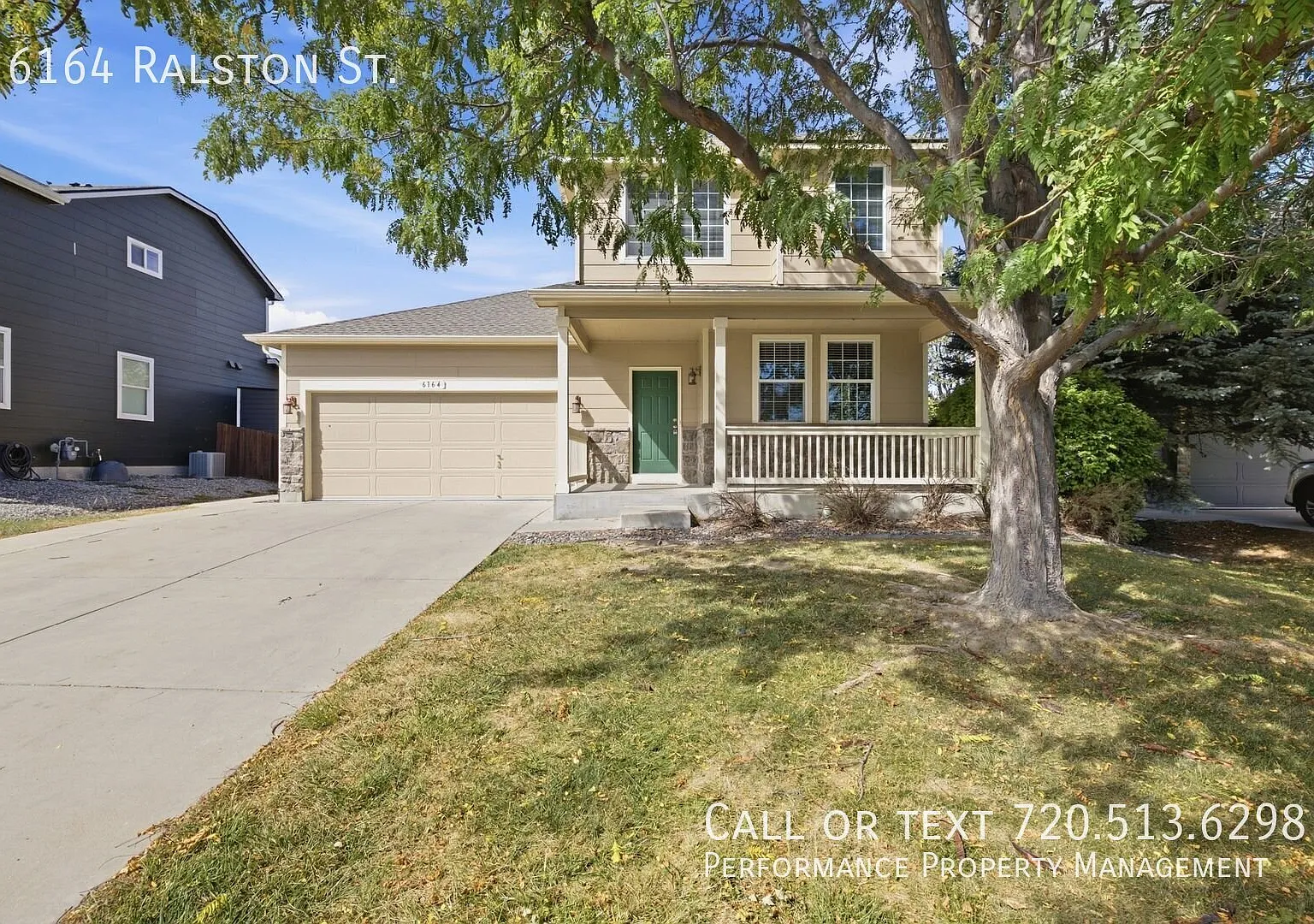 Beautiful home in a great area of town — Photo 1