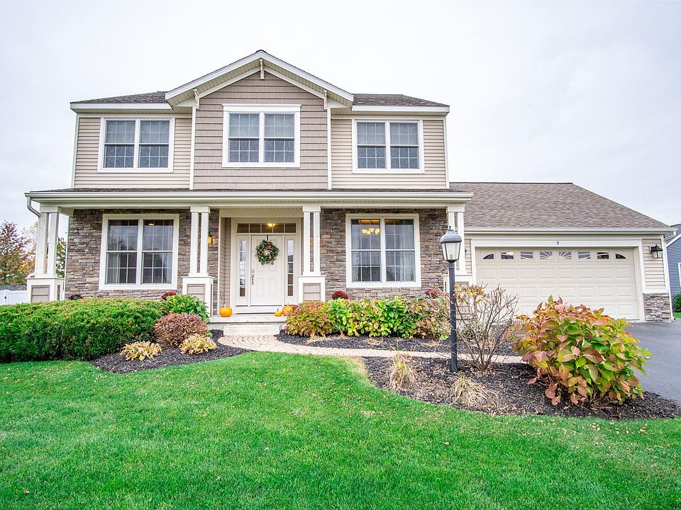 1st image of 9 Surrey Dr