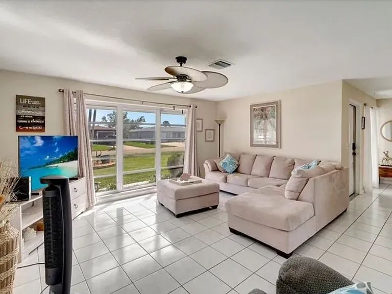 12 Golfview Rd — Photo 4