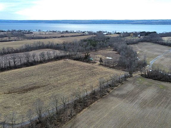 2nd image of E Lake Rd