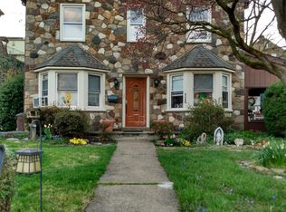 130 4th Ave APT B, Broomall, PA 19008