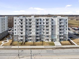1611 Banwell Rd #416, Windsor, ON N8P1S6