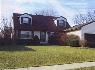 4821 Blossom Ct, Waukegan, IL 60087