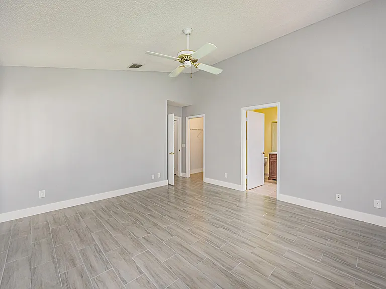 5148 Rosen Blvd — Photo 7