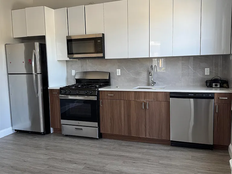 1515 Kerrigan Ave #2 — Photo 4