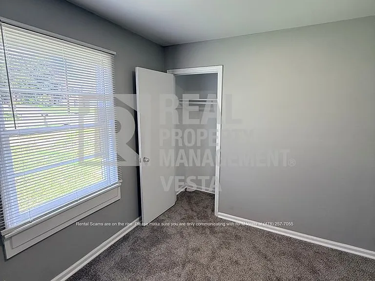 4253 Hillary Pl — Photo 9