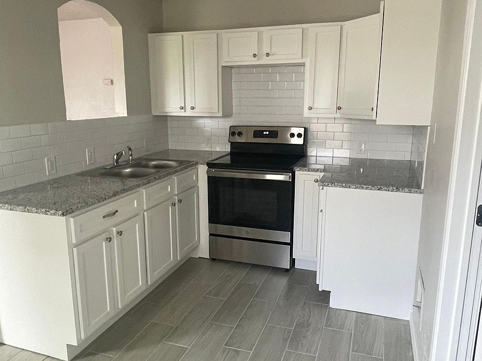 1st image of 5205 N Dawson Dr
