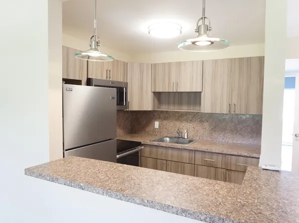 226 Sheffield J, West Palm Beach, FL