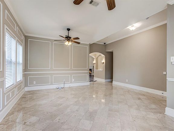 5th image of 1507 Lynn Dr