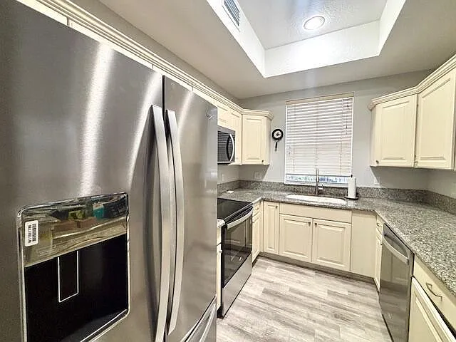 10520 SW Stephanie Way #2202 — Photo 3
