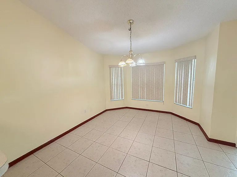 1613 SW Whipple Ave — Photo 17