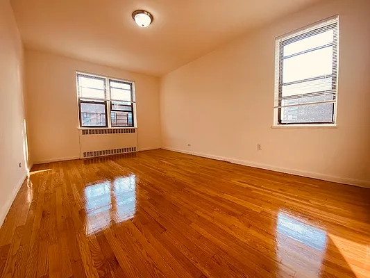 Rented by Silverstein Collection LLC  | media 22