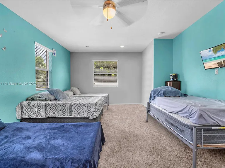 2190 SE 2nd St #2190 — Photo 12
