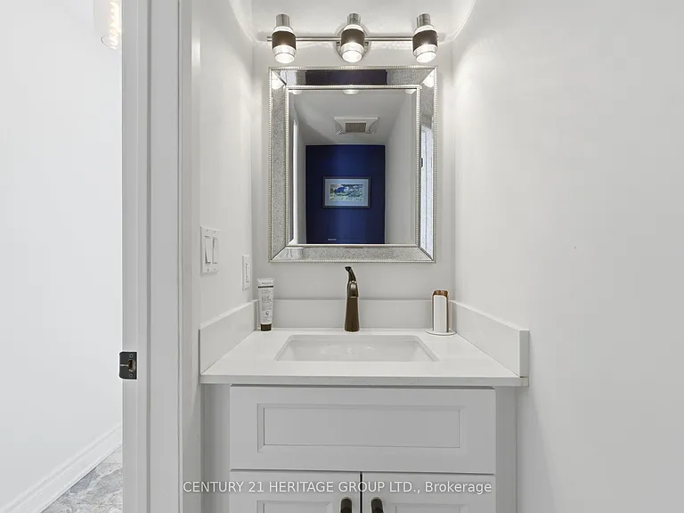87 Lillian St #8 — Photo 17