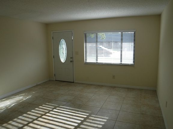 4th image of 5822 Westport Dr