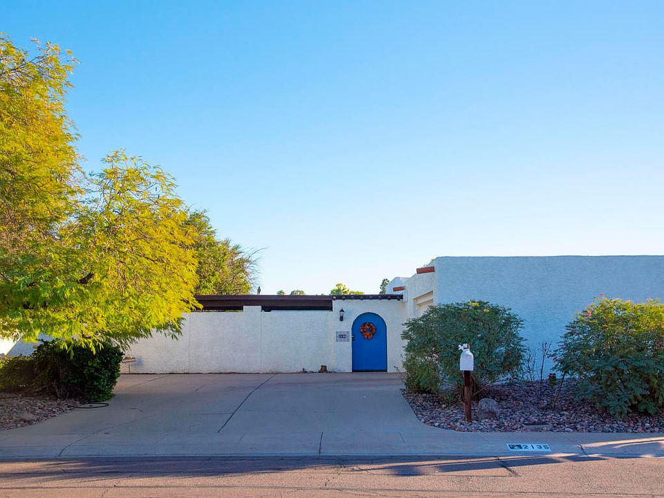 1st image of 2135 E Loma Vista Dr