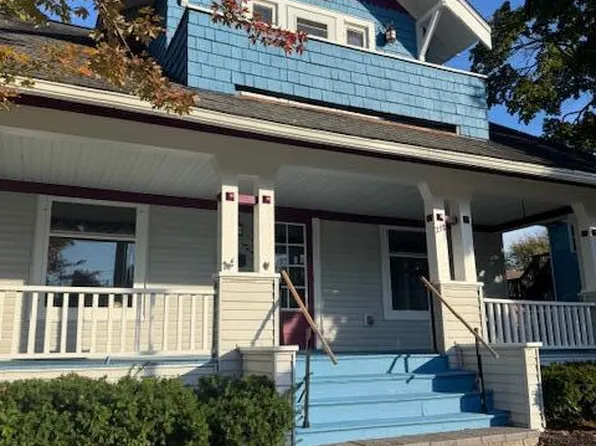 212 W Michigan Ave, Saline, MI 48176
