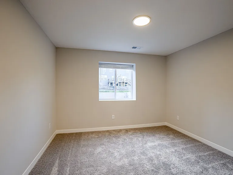 3735 SW Clayton Pl — Photo 19
