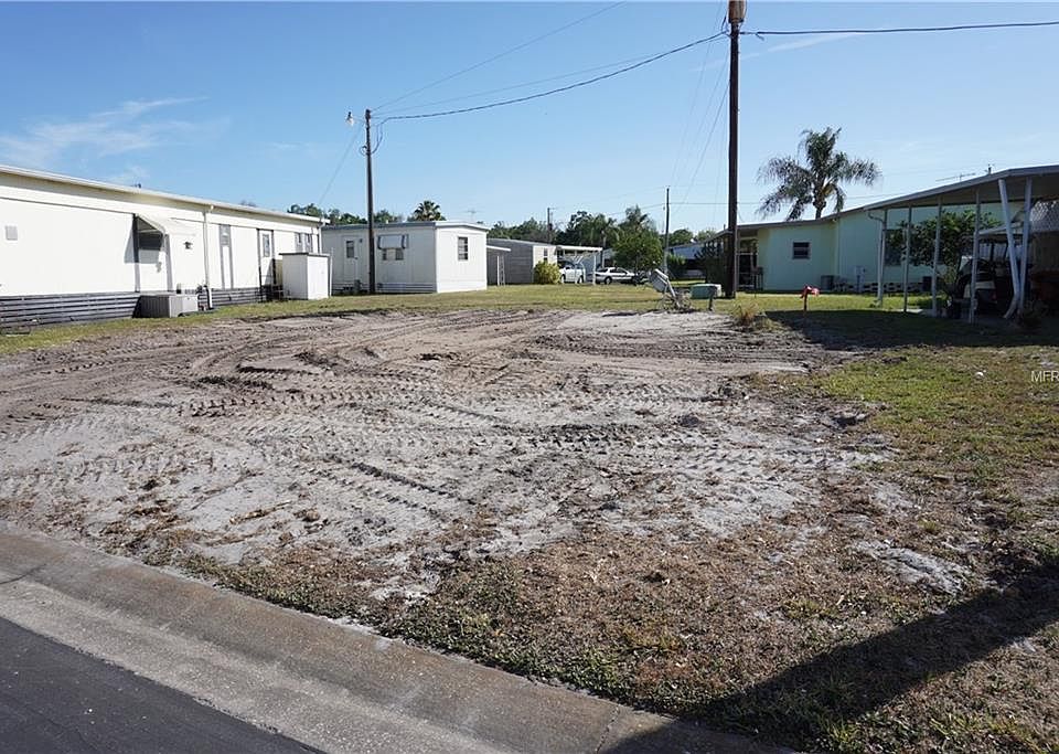 2nd image of 3116 Dorothy Pl