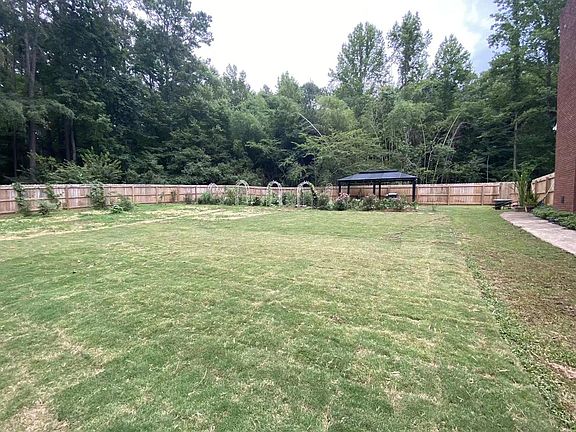 3rd image of 116 Wedgwood Way