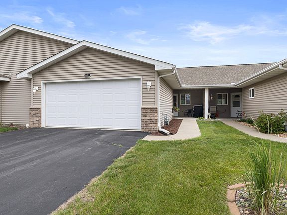 2nd image of 611 Danielson Ct